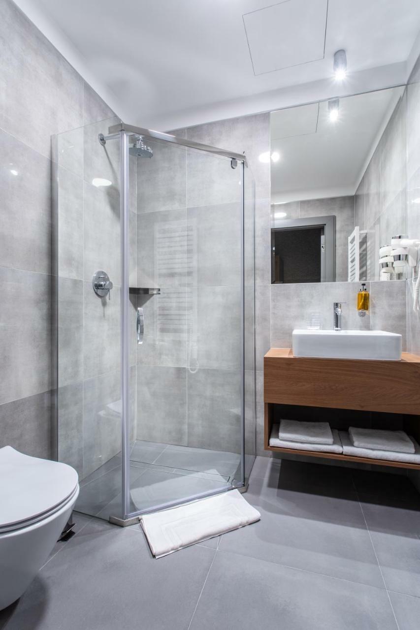Jakubowy Hotel Гдиня Екстериор снимка