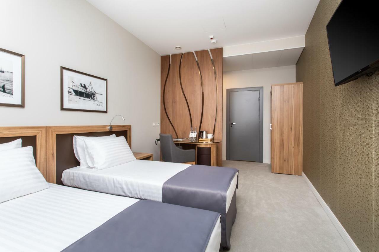 Jakubowy Hotel Гдиня Екстериор снимка