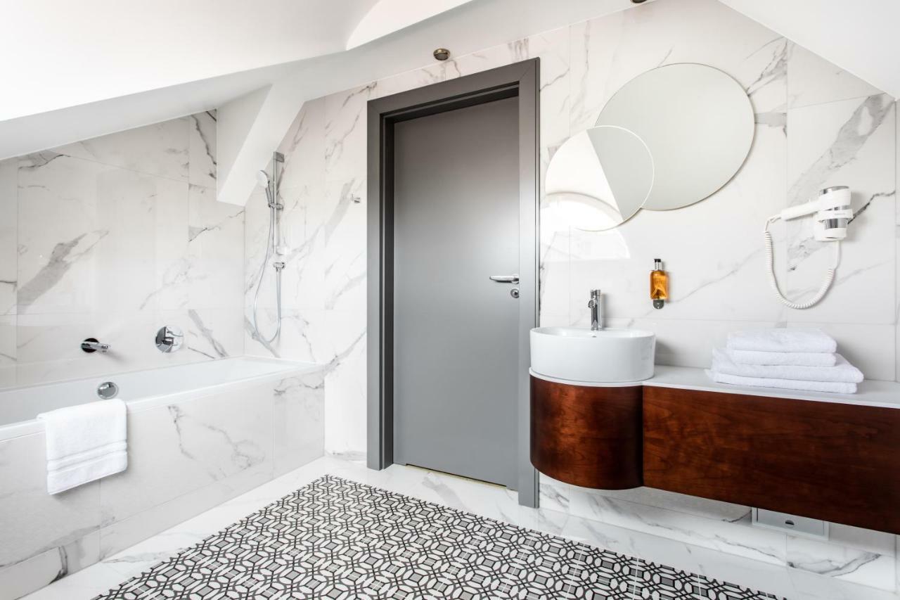 Jakubowy Hotel Гдиня Екстериор снимка